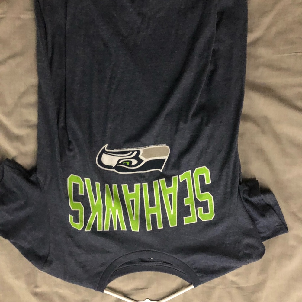 Seahawks tee shirt